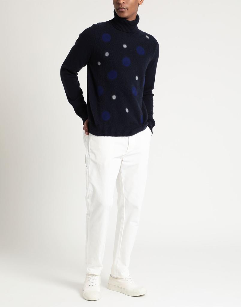 RODA Turtleneck