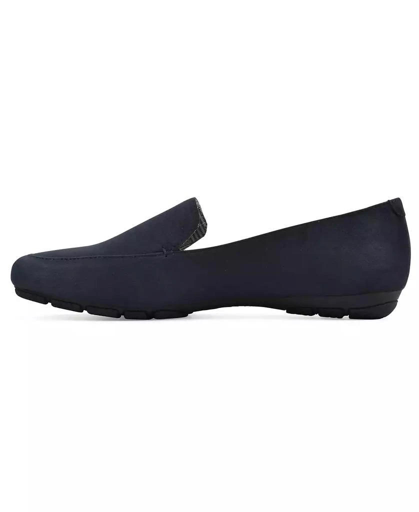 White Mountain Women's Gallant Moc Loafers 6