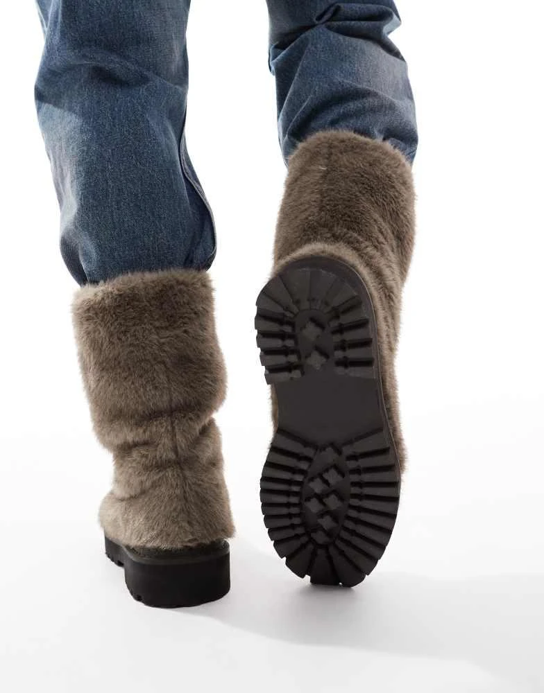 ASOS ASOS DESIGN pull on boots in brown faux fur 3
