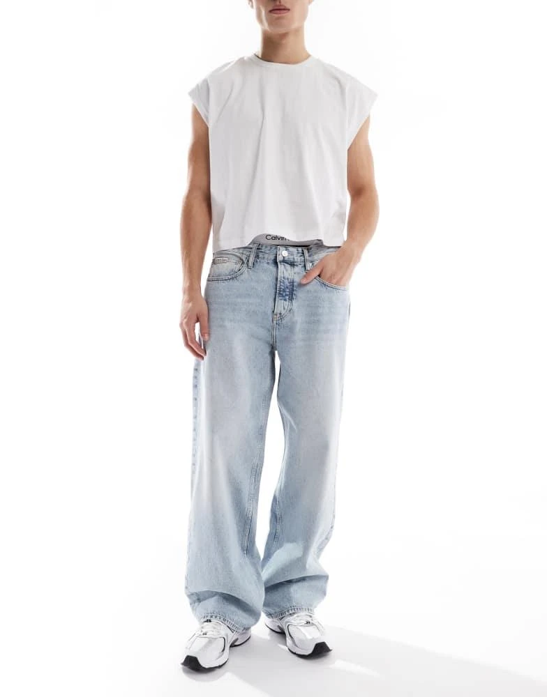 Calvin Klein Calvin Klein Jeans 90s loose jeans in light wash 1
