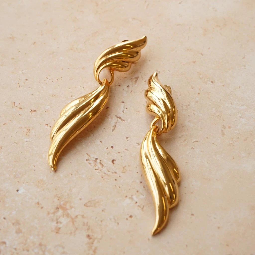 Orelia Vintage Vintage Statement Scallop Drop Clip 1