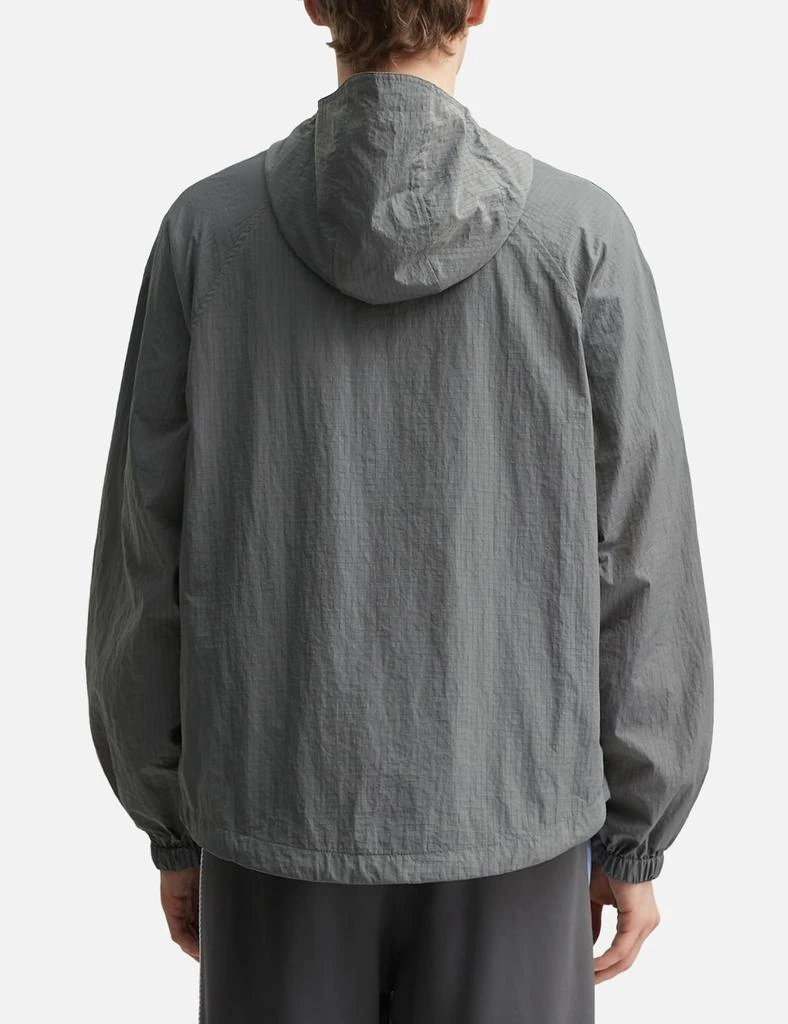 Perks and Mini CHOOSE ENTR
ACTE SPRAY JACKET 4