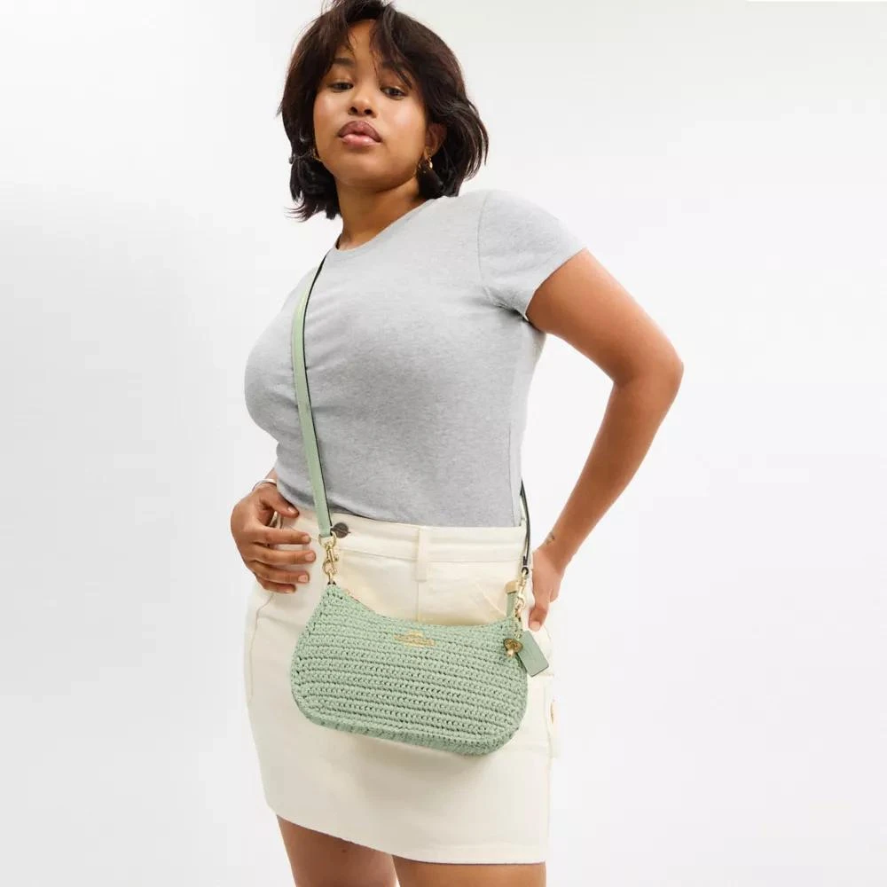 Coach Teri Shoulder Bag 4