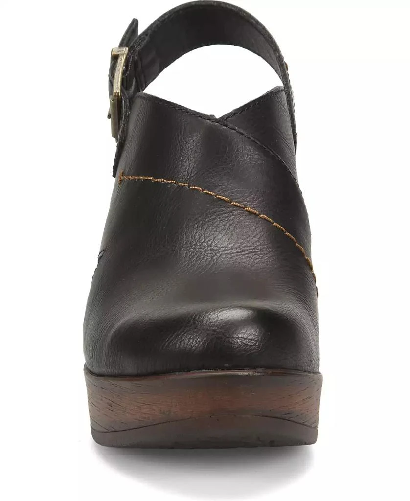 b.o.c. Women's Cecila Comfort Clog 7