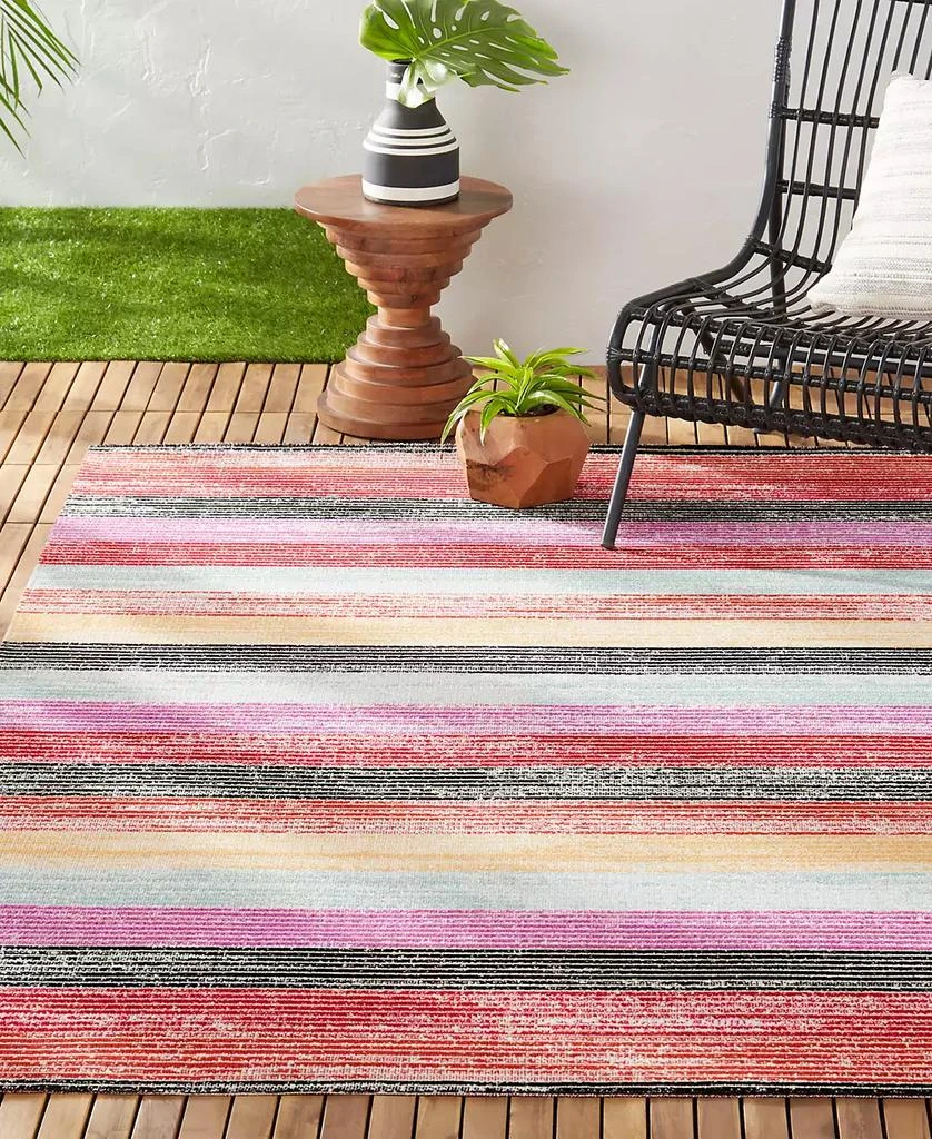 Nicole Miller Patio Sofia Estelle 7'9" x 10'2" Outdoor Area Rug 4