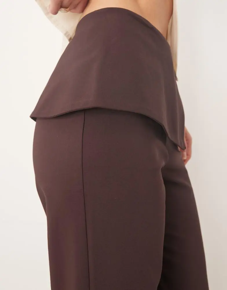 ASOS ASOS DESIGN Tall tailored fold over gold button straight leg trousers in mulberry 5