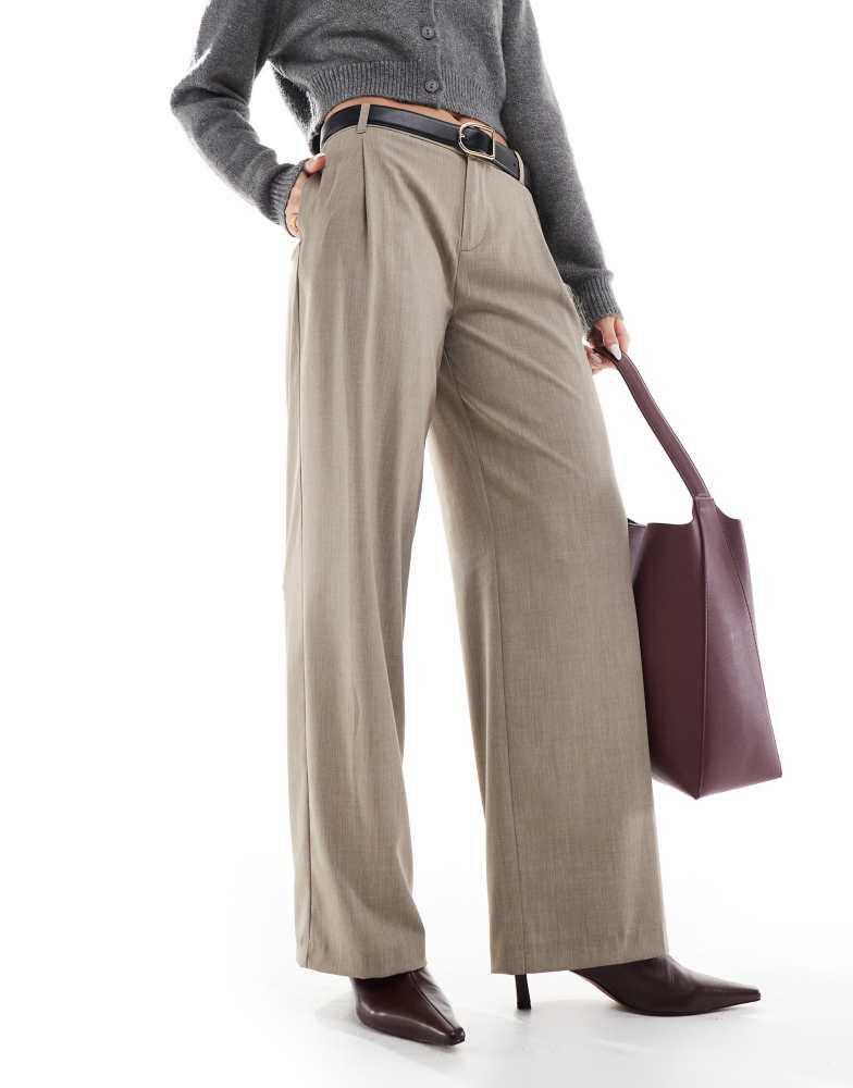 Bershka Bershka low rise wide leg tailored trousers in taupe
