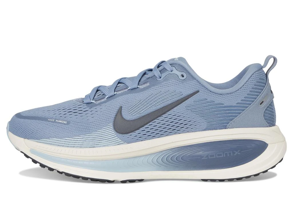 NIKE Vomero 18 4