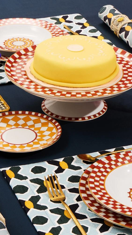 LA DOUBLE J Cake Stand 2