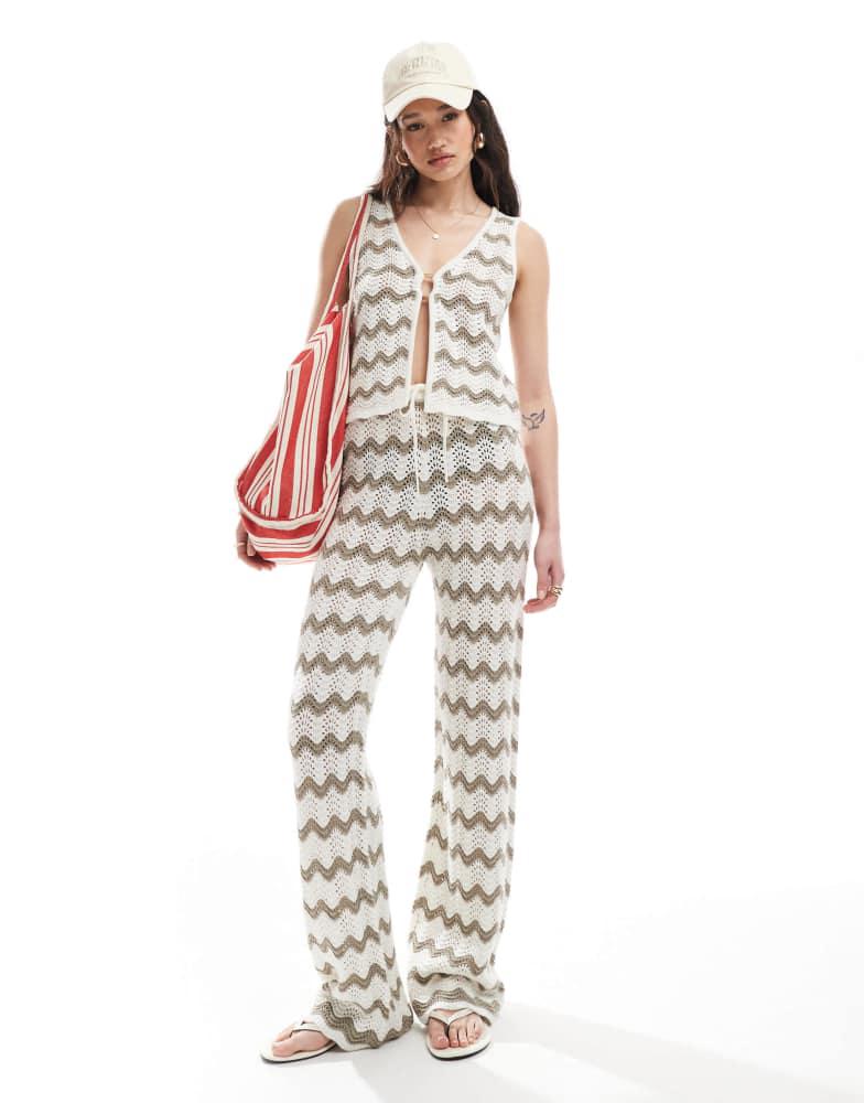 4th 
Reckless 4th 
Reckless wide leg crochet beach trouser co-ord in mocha and cream wave