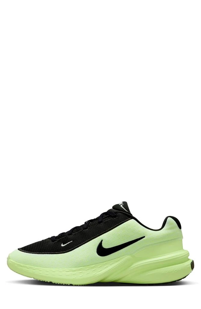 NIKE Uplift SC Sneaker 3