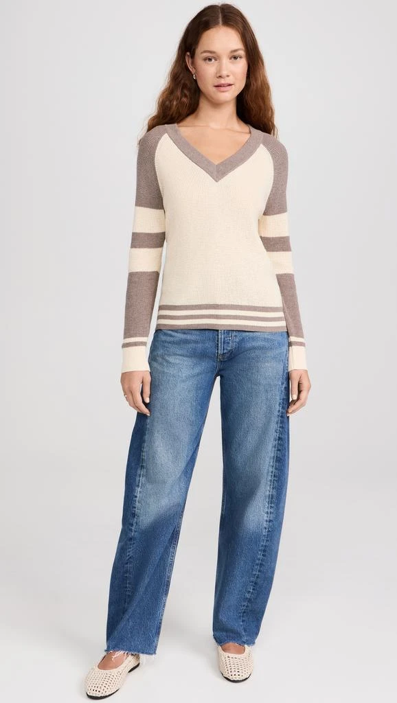 Faherty Throwback V-Neck Sweater 4
