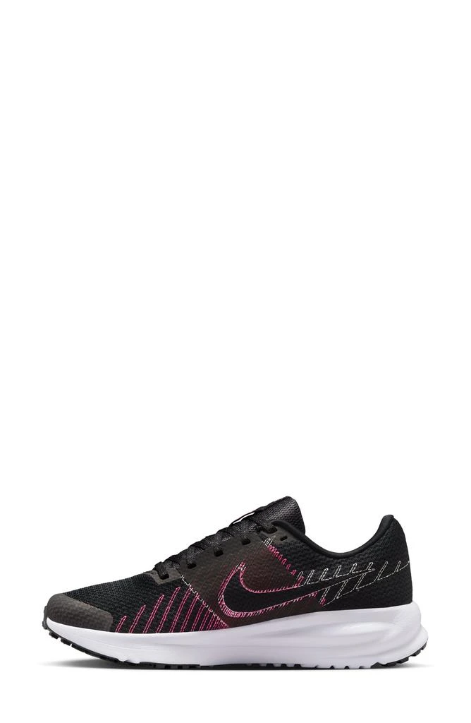 NIKE Run Defy Running Shoe 6