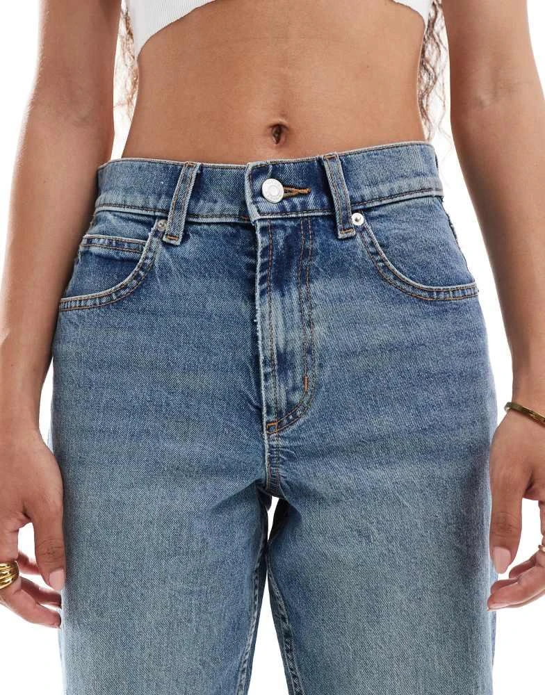 ASOS ASOS DESIGN Petite comfort stretch straight leg jean in mid blue 5