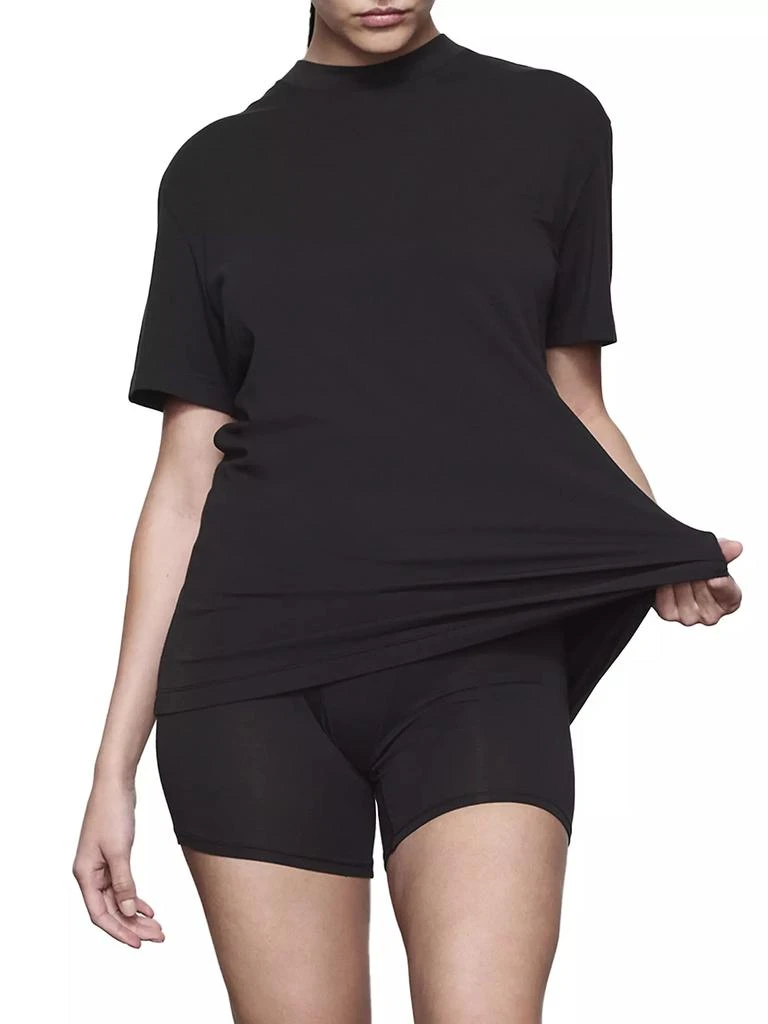 SKIMS Boyfriend T-Shirt 3