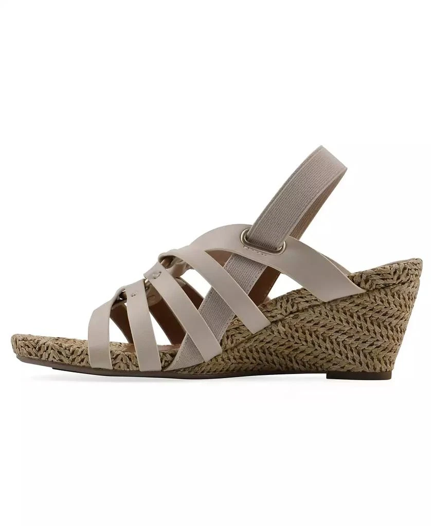 White Mountain Women's Ataps Round Toe Wedge Sandals 6