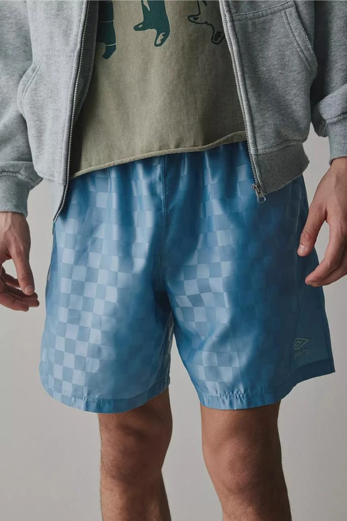 Umbro Umbro Checkerboard Patterned 7” Short 1