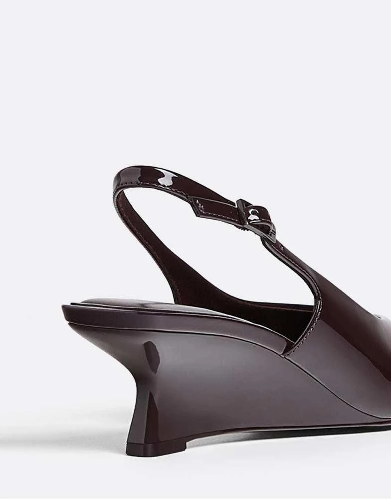 Stradivarius Stradivarius High-heel wedge shoes in burgundy 3