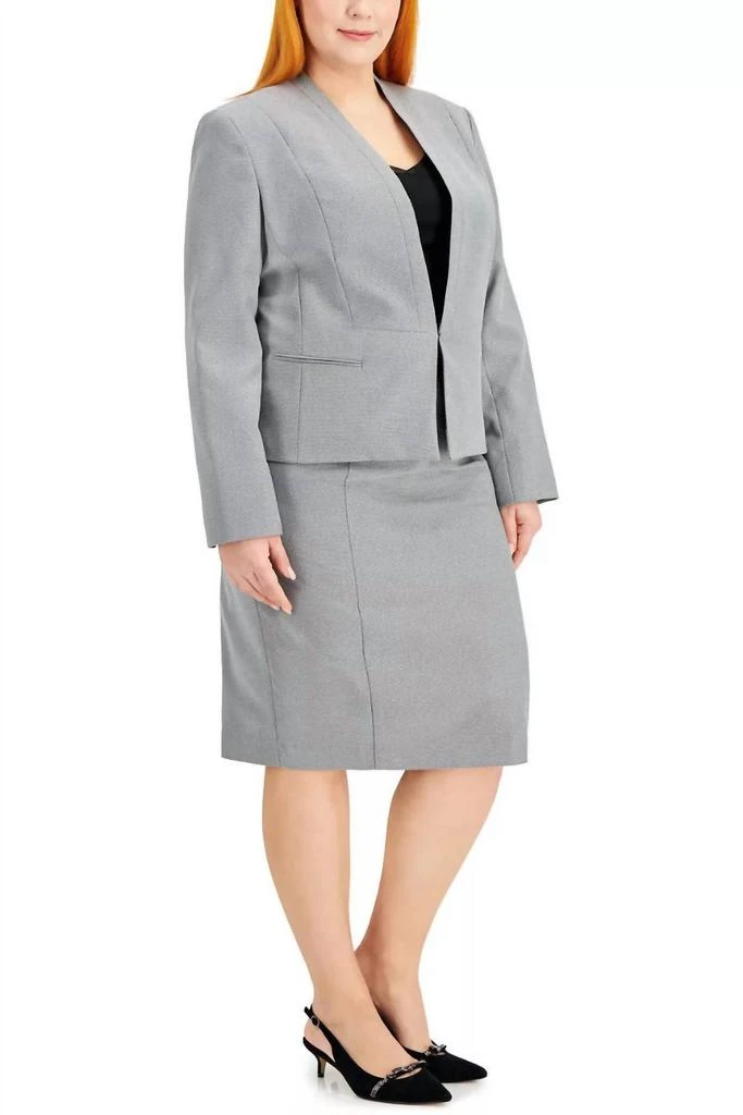 Le Suit Le Suit - Collarless Shoulder Pads Side Welt Pockets Crepe Jacket With Skirt Set - Plus 2