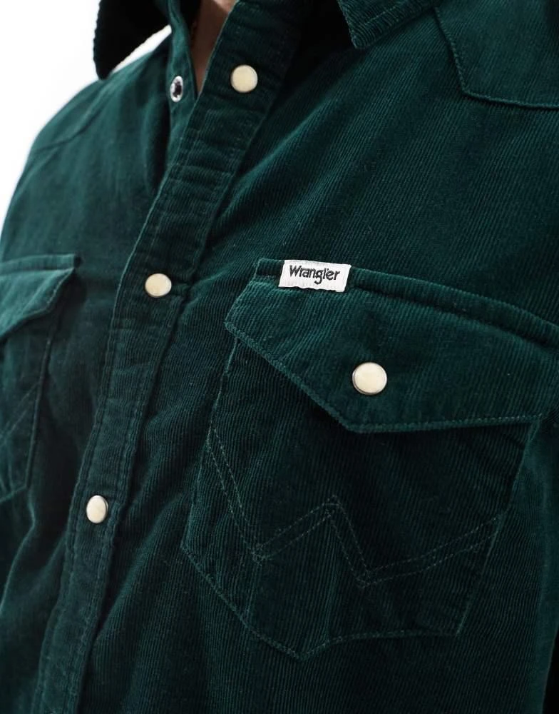 Wrangler Wrangler western 1 pocket cord shirt in dark green 2