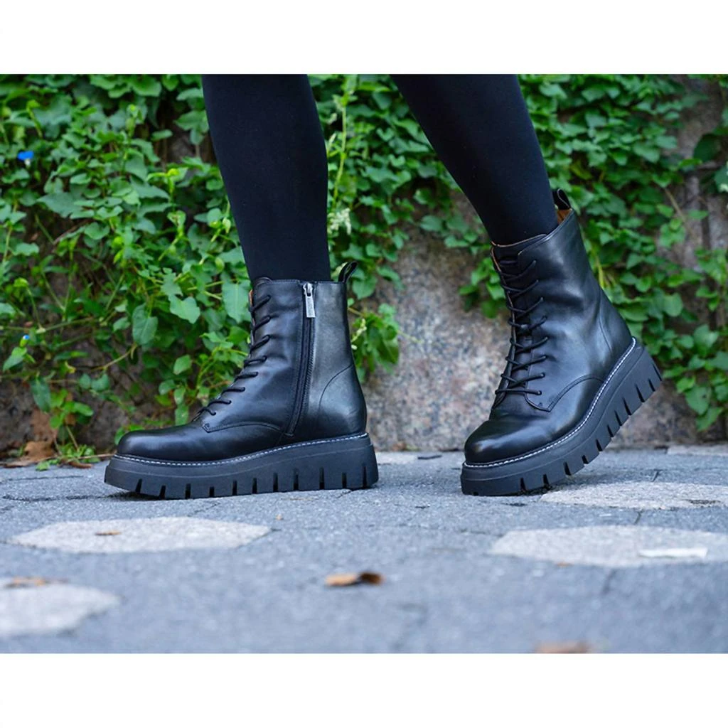 J/Slides J/Slides - Women's Toby Boots 5