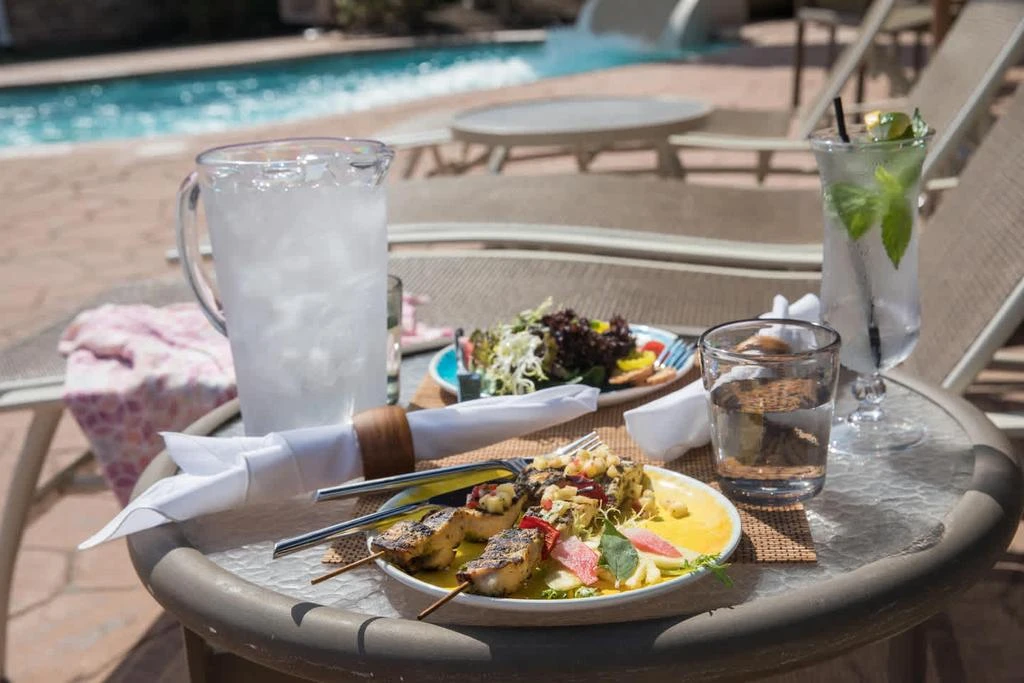 Fortessa Veranda Copolyester Outdoor Drinkware 70 ounce Clear Pitcher 2