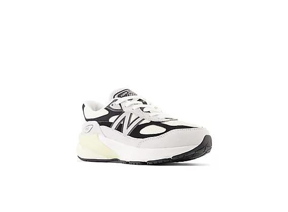 New Balance FuelCell 990v6