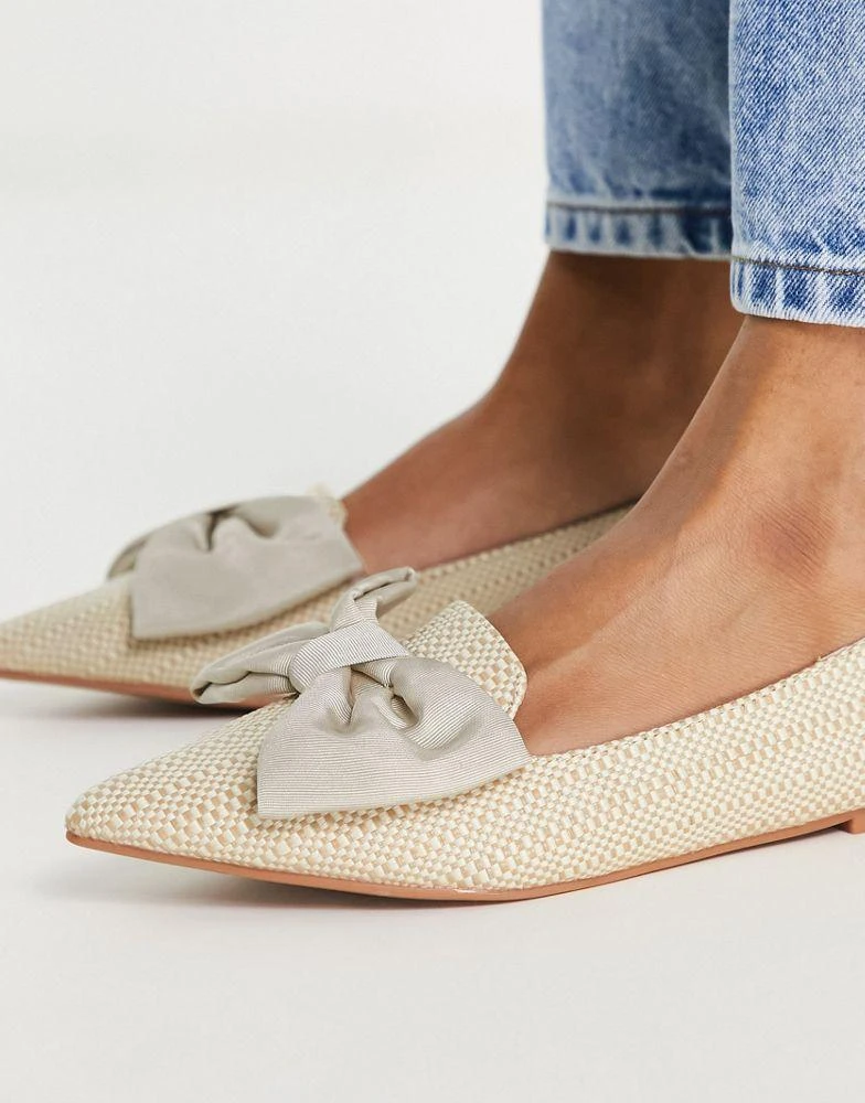 ASOS DESIGN ASOS DESIGN Wide Fit Lake bow pointed ballet flats in natural raffia 3