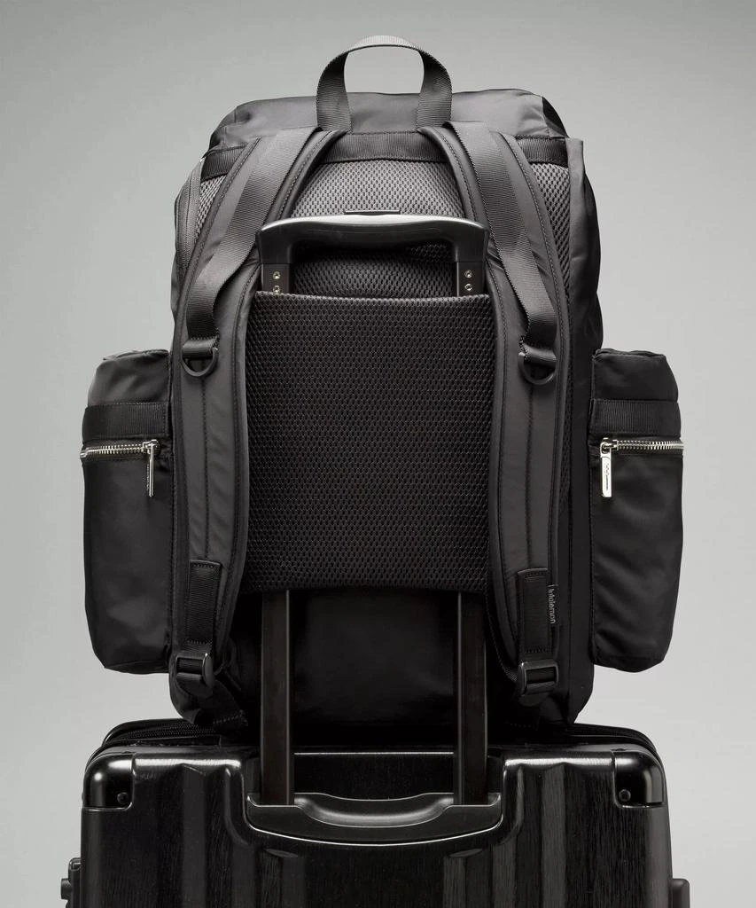 Lululemon Wunderlust Backpack 25L 17