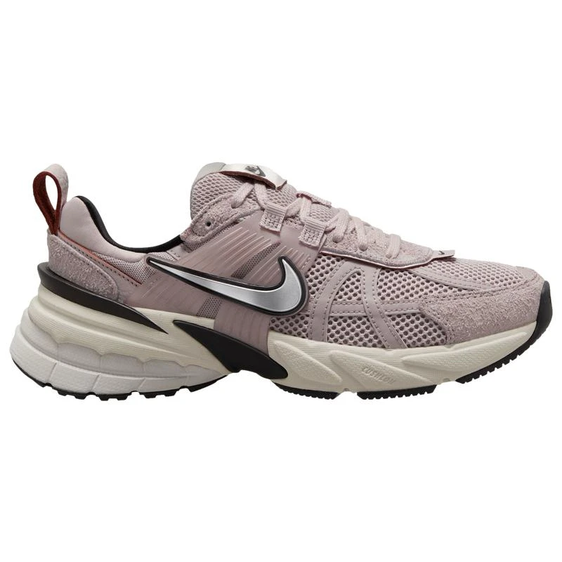 NIKE Nike V2K Run - Women's 1