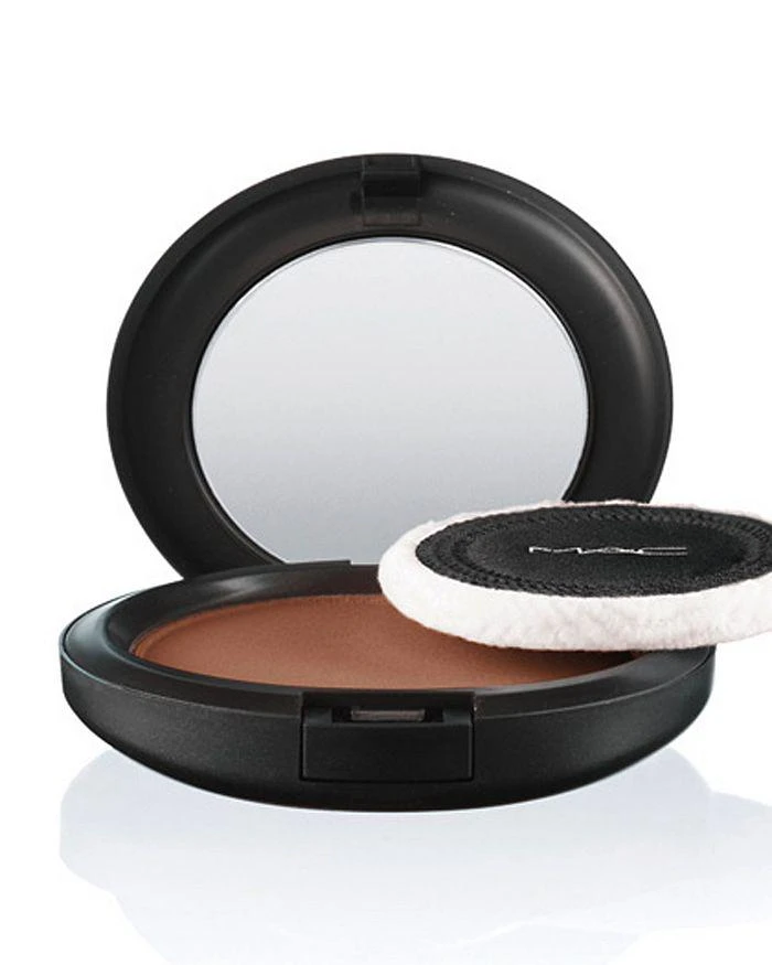 MAC Blot Powder 1