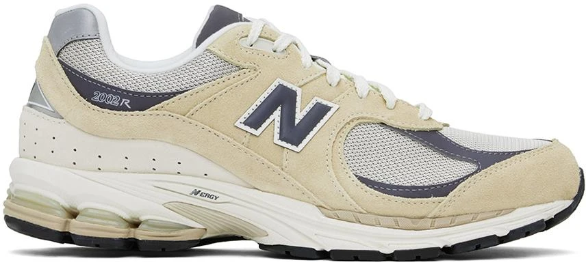 New Balance Beige 2002R Sneakers 1