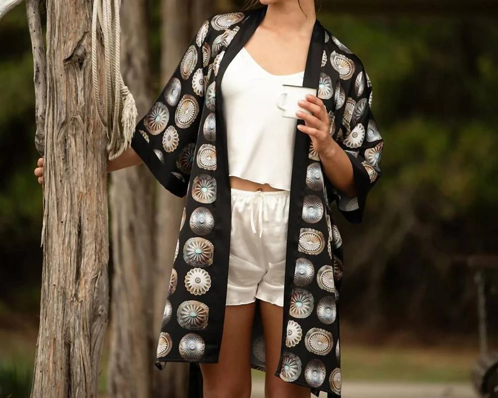 Fringe Scarves Fringe Scarves - Kimono Robe 3