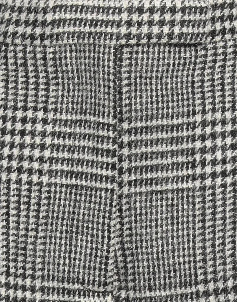 Thom Browne Shorts 
Bermuda 4