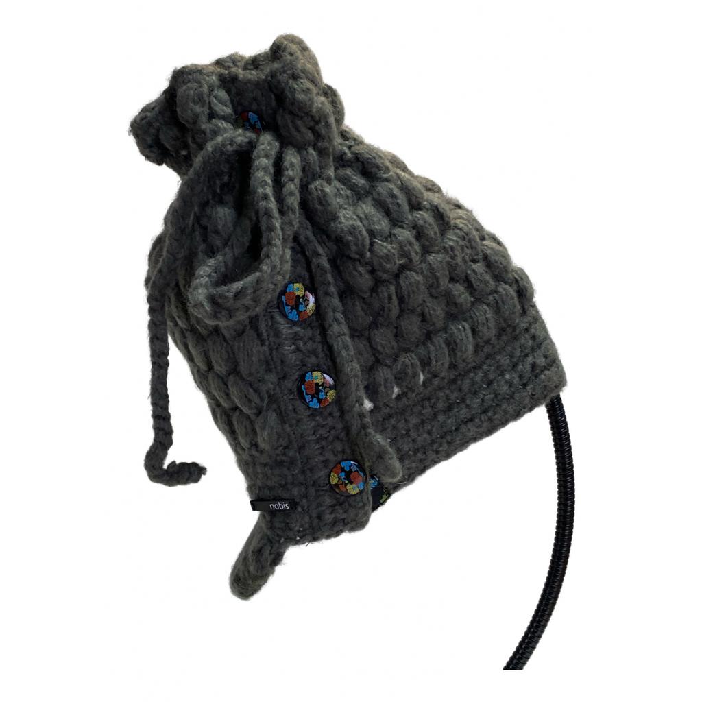 Nobis nobis Cap