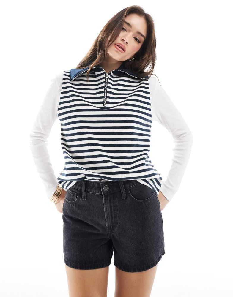 HOLLISTER Hollister high waist relaxed denim short in washed black 1