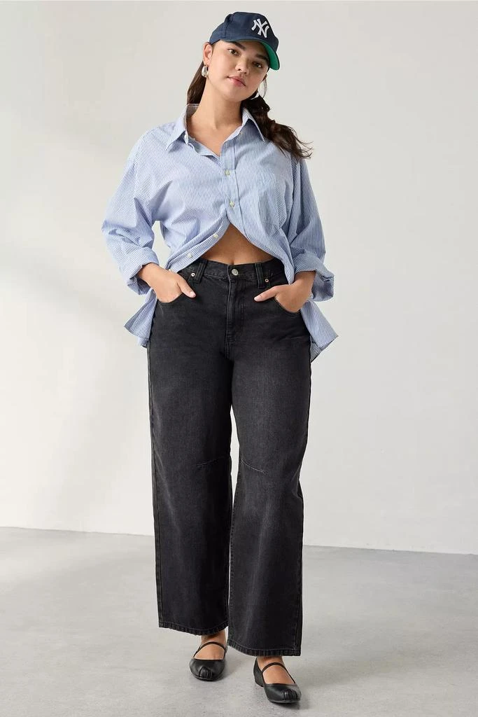 BDG BDG Logan Buckle Baggy Barrel Jean