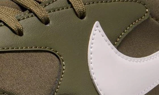 NIKE Terra Manta Sneaker 7