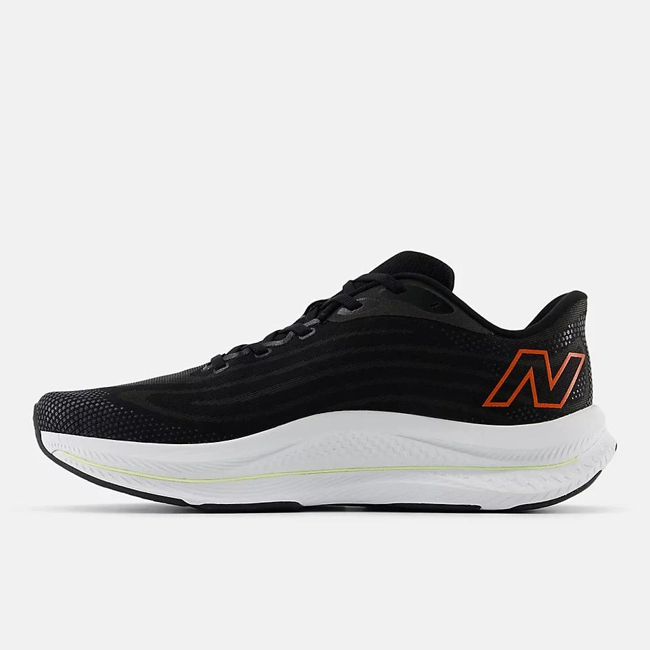 New Balance FuelCell Walker Elite 3