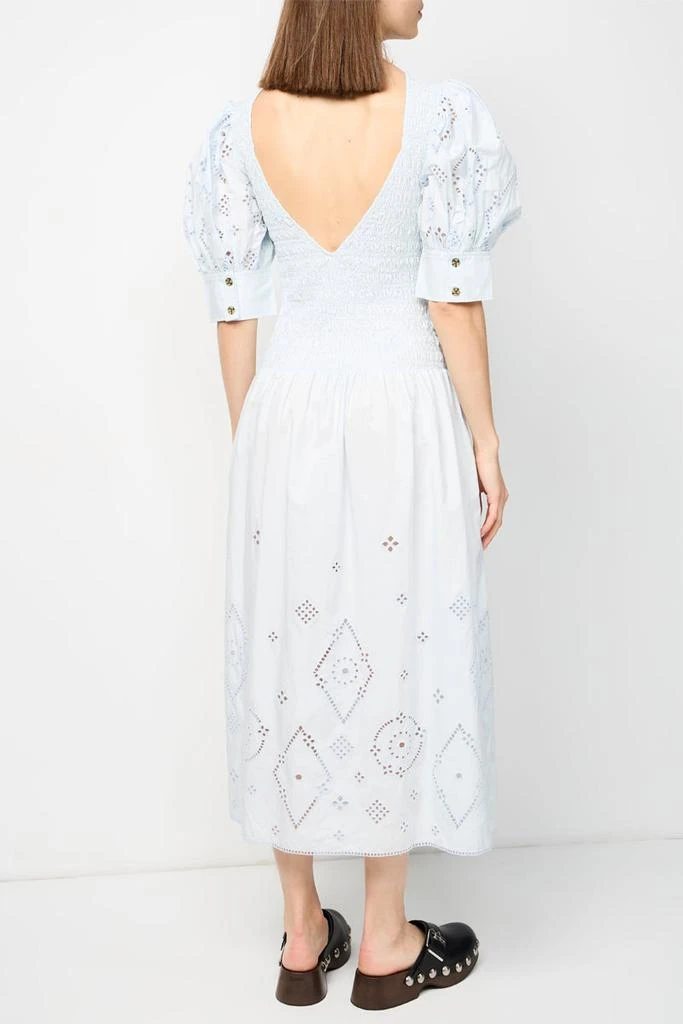 Ganni Robe Smockée Longue En Broderie Anglaise - Illusion Blue 3