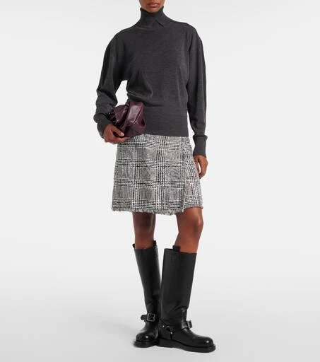 Burberry Wool turtleneck sweater 2