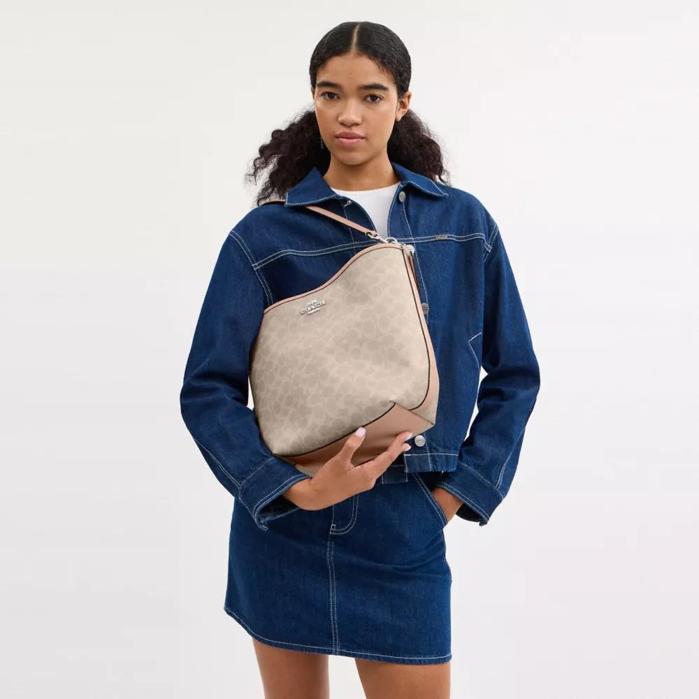 Coach City Large Bucket Bag In Signature Canvas - Shoulder