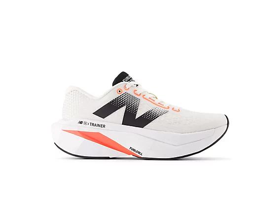 New Balance FuelCell SuperComp Trainer v3