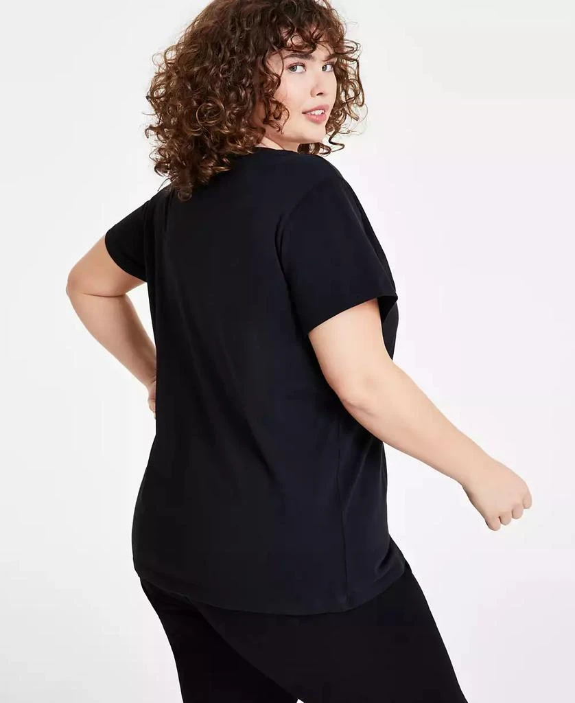 Levi's Trendy Plus Size Perfect Crewneck T-Shirt 2