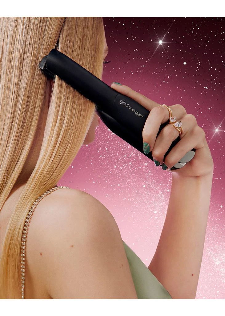 ghd Unplugged Festive Gift Set - Cordless Hair Straightener 2