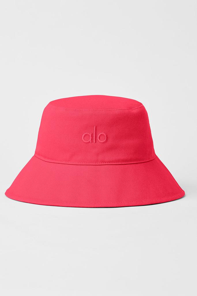 Alo Weekender Bucket Hat - Candy Red