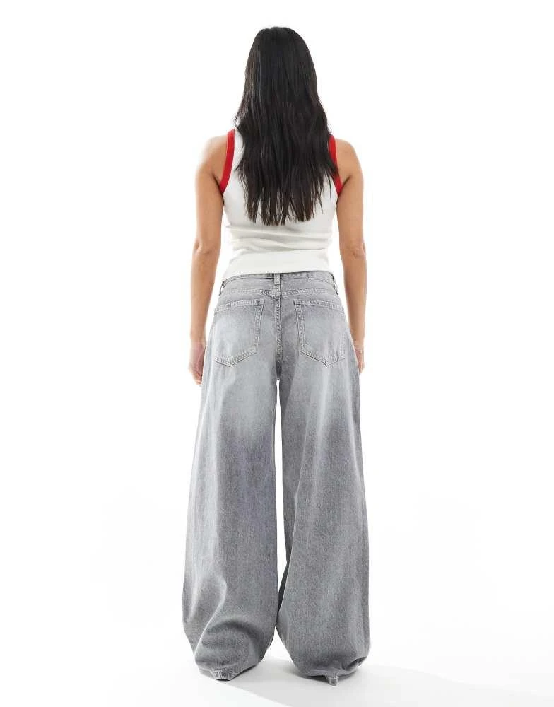 Bershka Bershka petite high waisted wide leg jeans in grey 2