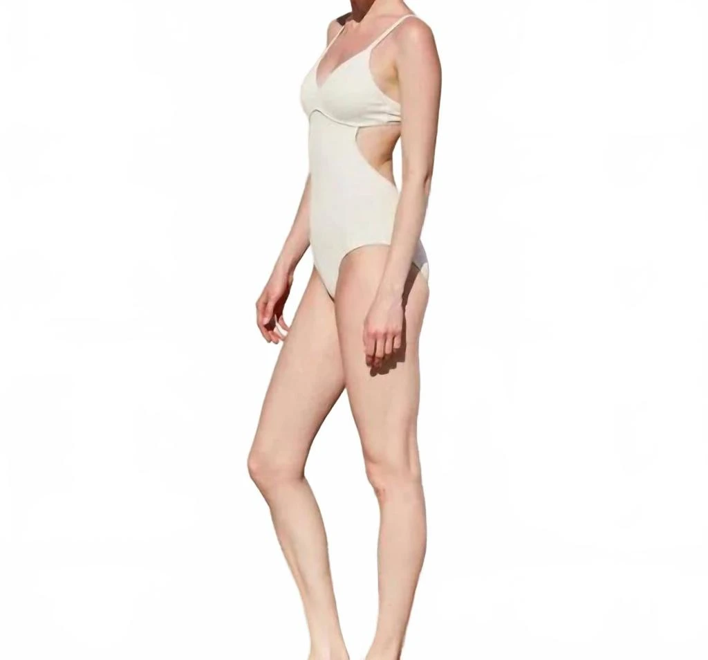 SURFEA Women
s Ribbed Monokini Swimsuit In Off White 2