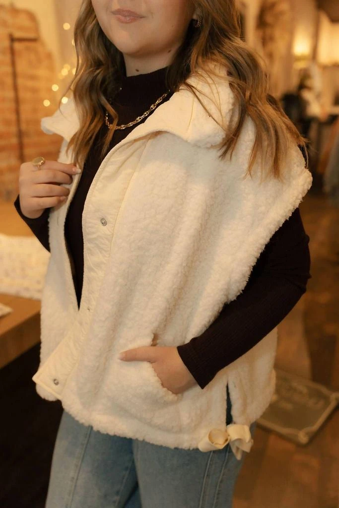 MIOU MUSE Miou Muse - Bria Sherpa Vest 2