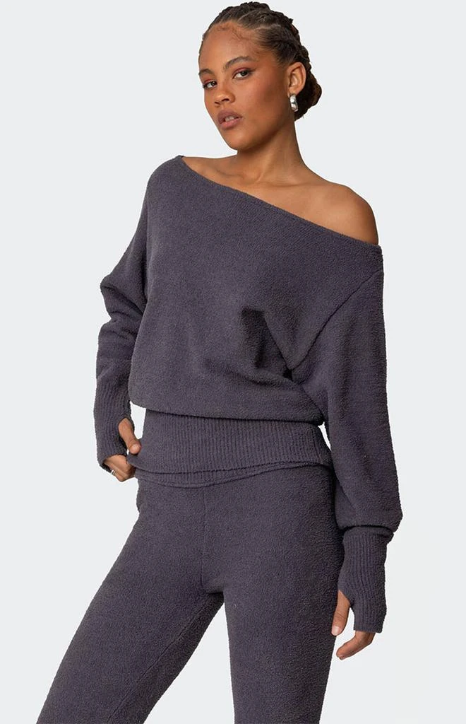 Edikted Plush Oversized Asymmetric Sweater 3